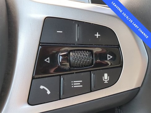 Used 2024 BMW X6 xDrive40i w/ Premium Package image 28