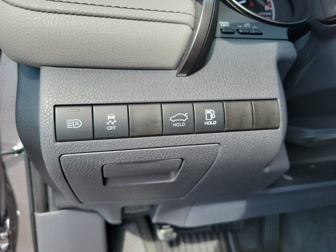 Used 2022 Toyota Camry SE image 29