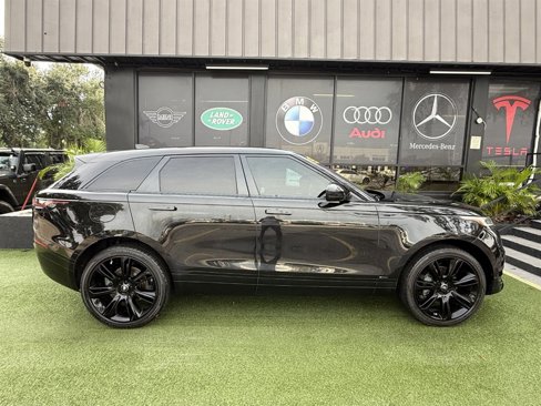 Used 2020 Land Rover Range Rover Velar R-Dynamic S image 8