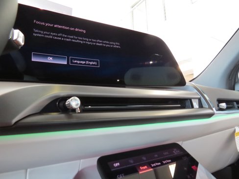New 2026 Cadillac Vistiq Luxury w/ LPO, Floor Liner Package image 30