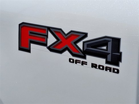 Certified 2025 Ford F250 Platinum image 28