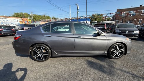 Used 2017 Honda Accord Sport Special Edition image 6