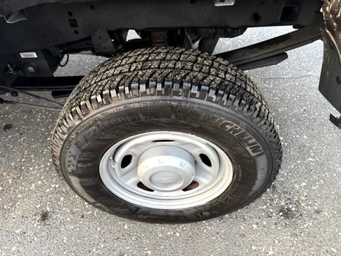 Used 2017 Ford F250 XL w/ Power Equipment Group image 32