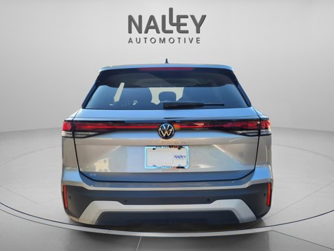 New 2025 Volkswagen Tiguan SE image 4