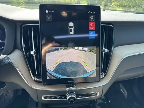 New 2026 Volvo XC60 B5 Core w/ Protection Package Premier image 24