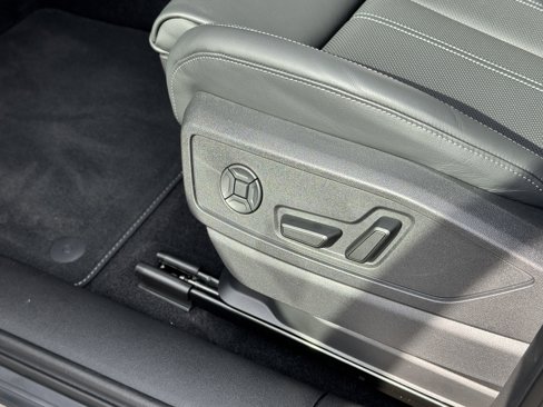 New 2025 Audi Q5 Premium Plus image 15