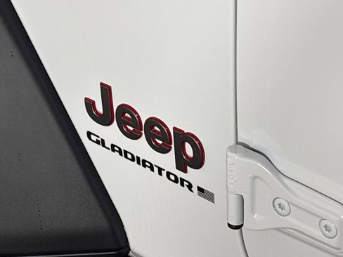 New 2025 Jeep Gladiator Rubicon image 25