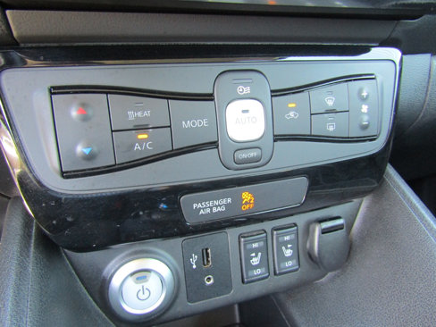 Used 2019 Nissan Leaf SL w/ SL Technology Package image 22