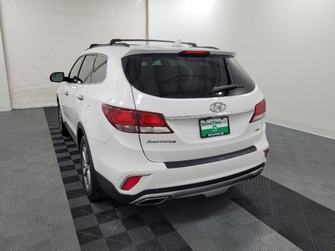 Used 2017 Hyundai Santa Fe SE image 5