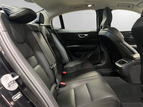 Used 2024 Volvo S60 B5 Plus image 17