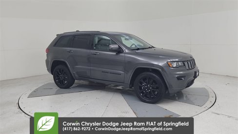 Certified 2020 Jeep Grand Cherokee Altitude image 2