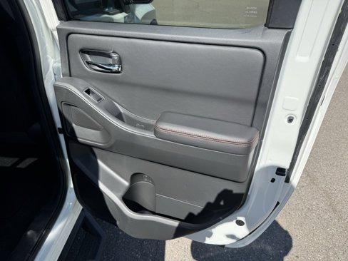 New 2025 Nissan Frontier PRO-4X image 23