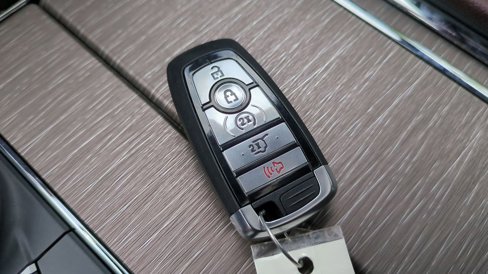 Used 2024 Ford Expedition Max Limited image 35