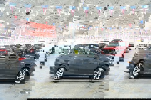 Used 2025 Toyota Camry LE image 13