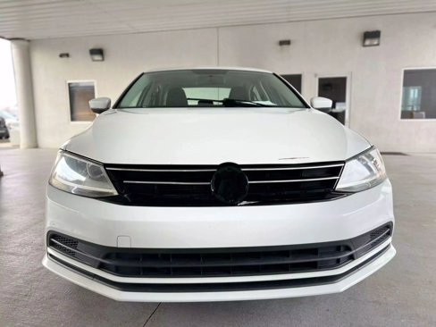 Used 2018 Volkswagen Jetta S image 2