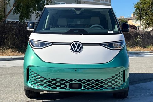 New 2025 Volkswagen ID. Buzz 1st Edition image 9