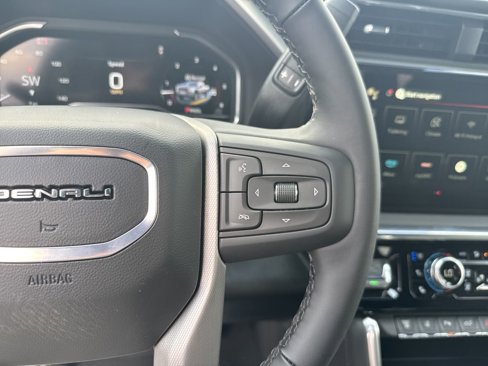 New 2025 GMC Sierra 2500 Denali w/ Denali Reserve Package image 19