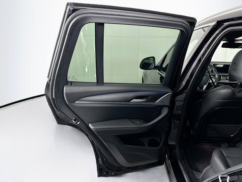 Used 2024 BMW X3 xDrive30i image 28