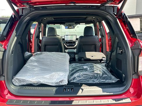 New 2025 Ford Explorer ST image 7