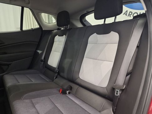 Used 2025 Chevrolet Trax LS w/ LS Convenience Package image 33