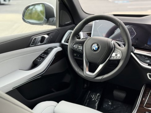 New 2026 BMW X5 sDrive40i image 21