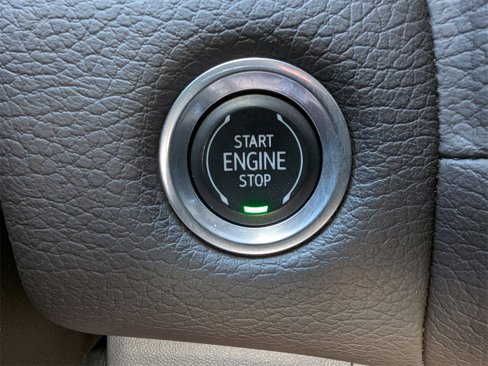 Certified 2022 GMC Yukon XL Denali image 18