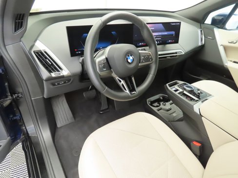 Certified 2025 BMW iX xDrive50 w/ Premium Package image 9