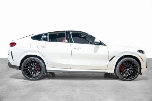 Used 2024 BMW X6 xDrive40i w/ M Sport Professional Package image 21