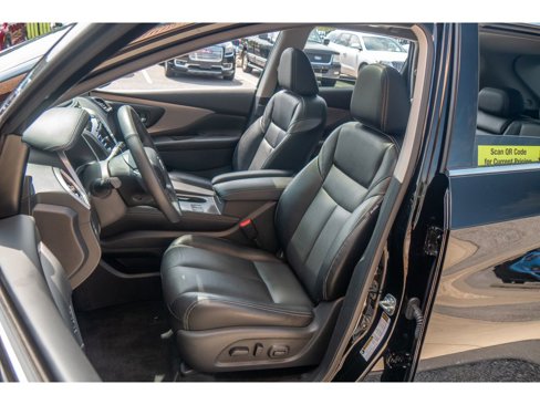 Used 2024 Nissan Murano SL image 10
