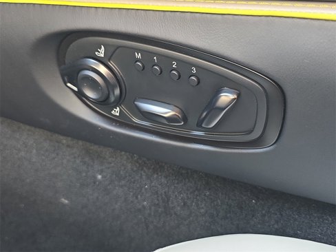 New 2025 Aston Martin Vanquish image 13
