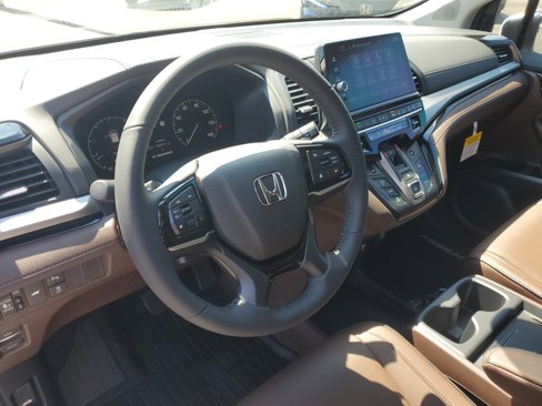 New 2026 Honda Odyssey Touring image 19
