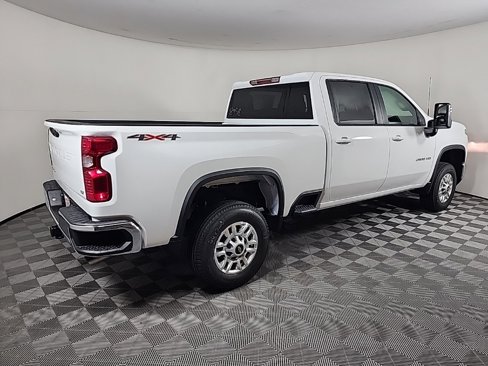 New 2026 Chevrolet Silverado 2500 LT image 11