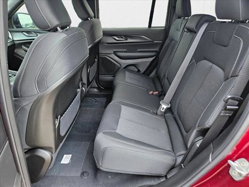 New 2025 Jeep Grand Cherokee Laredo X image 15