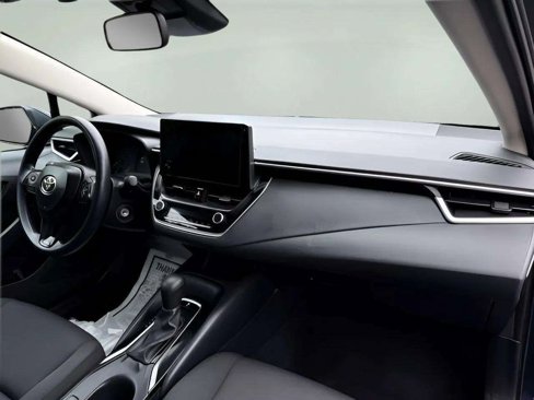 Used 2024 Toyota Corolla LE image 27