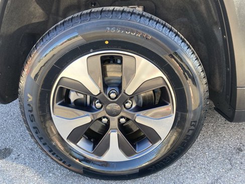 Used 2023 Jeep Grand Cherokee 4WD 4xe image 43