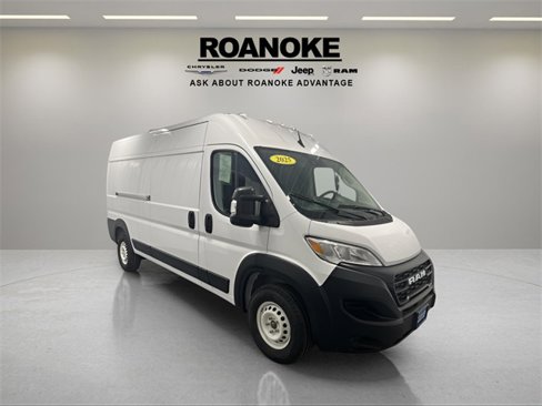 Used 2025 RAM ProMaster 2500 w/ Storage Group image 11
