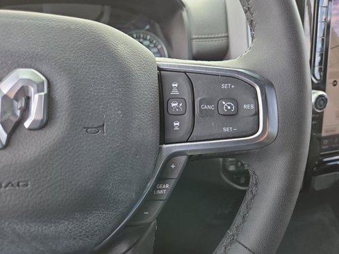 Used 2025 RAM 1500 Laramie image 26