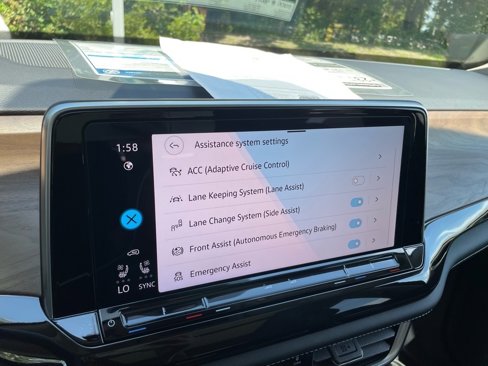 New 2026 Volkswagen Atlas SE image 18