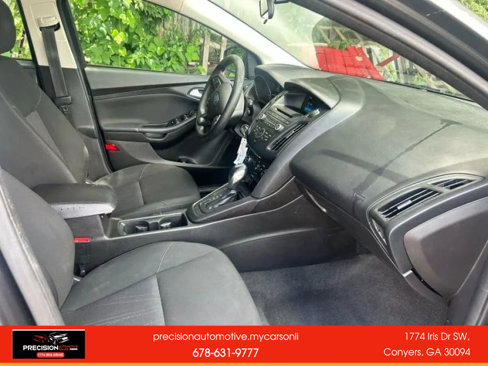 Used 2015 Ford Focus SE image 31