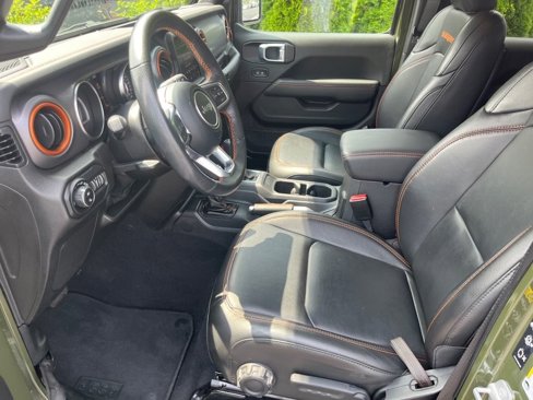 Used 2022 Jeep Gladiator Mojave w/ Cold Weather Group image 9