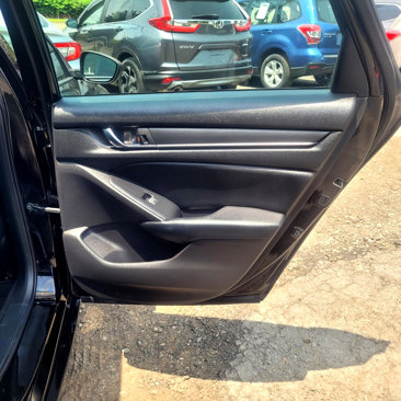 Used 2018 Honda Accord LX image 25
