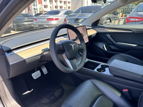 Used 2023 Tesla Model 3 Performance image 10