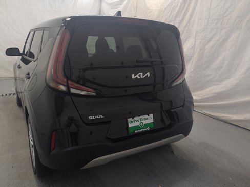 Used 2024 Kia Soul LX image 6