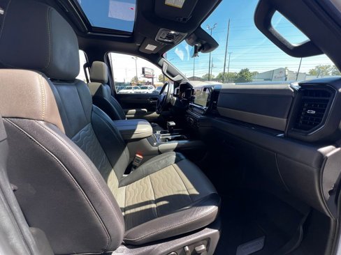 Used 2023 Chevrolet Silverado 1500 ZR2 w/ Technology Package image 27