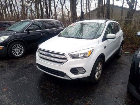 Used 2018 Ford Escape SE image 1