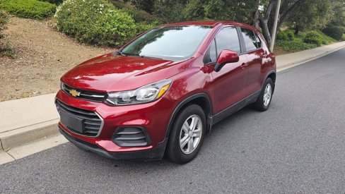 Used 2021 Chevrolet Trax LS w/ Tint and Cruise Package image 1