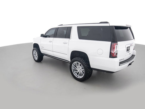 Used 2020 GMC Yukon XL Denali w/ Denali Premium Package image 7