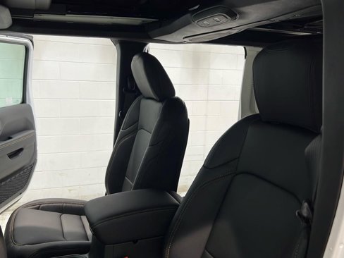 New 2025 Jeep Wrangler Sahara w/ Safety Group image 15