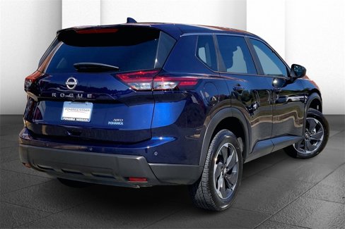 Certified 2025 Nissan Rogue SV image 13