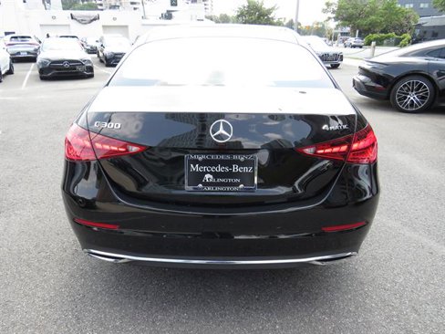 Used 2025 Mercedes-Benz C 300 4MATIC Sedan image 3